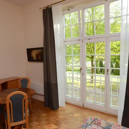 Apartment Vektor Golf *