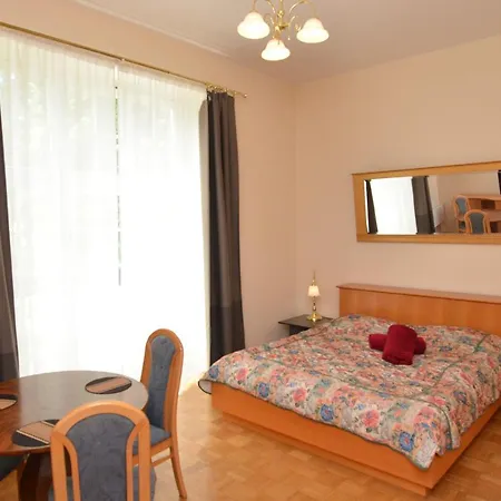 Vektor Golf Apartment